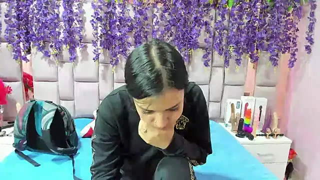 Bich Anal  online show from 12.18.24