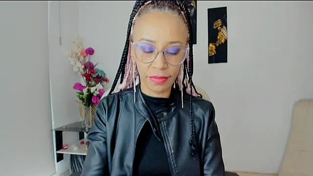 ScarlettMalbec online show from 02.06.25