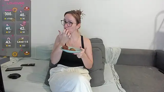 Snapshot of samarakayako chatting on 10.01.25 samarakayako online show from 10.01.25