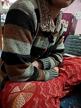 COUPLLE VILLAGE online show from 01.31.26