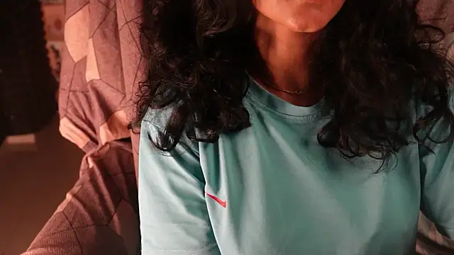 Snapshot of -AyeshaSinghania- chatting on 09.17.25 -AyeshaSinghania- online show from 09.17.25