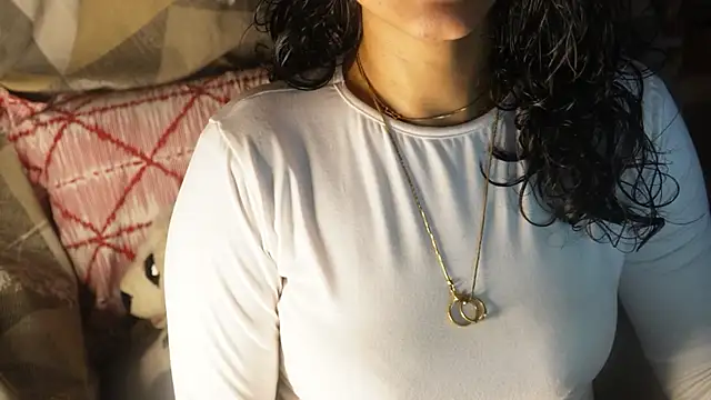 Snapshot of -AyeshaSinghania- chatting on 10.01.25 -AyeshaSinghania- online show from 10.01.25