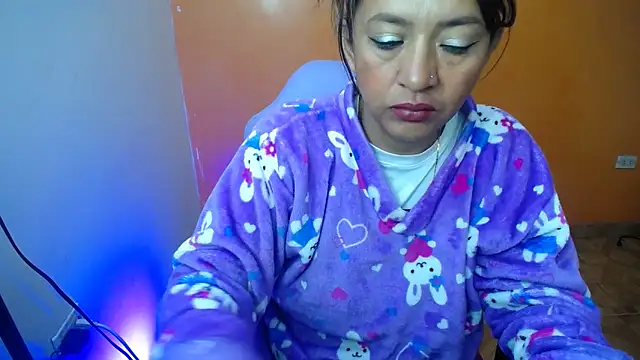 daleska ayala 1 online show from 01.15.25