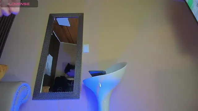 emily roberts1 online show from 12.24.24