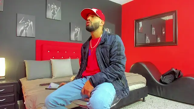 Thiagogomez online show from 10.22.25