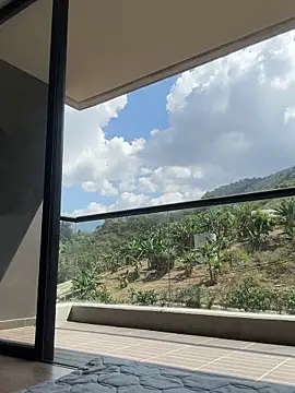 Snapshot of Helenbronwx chatting on 01.17.25 Helenbronwx online show from 01.17.25