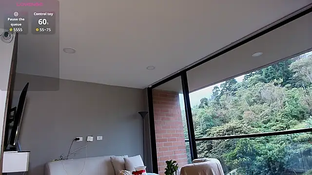 Helenbronwx online show from 11.25.25