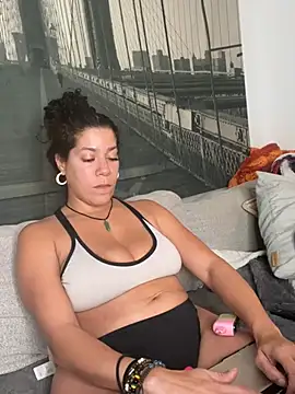 Bigbuttbrooklynn online show from 02.19.25