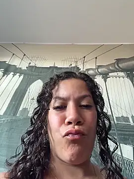Snapshot of Bigbuttbrooklynn chatting on 04.28.26 Bigbuttbrooklynn online show from 04.28.26