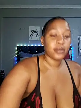 Snapshot of Toya_P chatting on 11.03.25 Toya P online show from 11.03.25