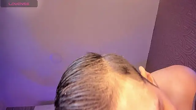 Snapshot of JUANDIAMONDS98 chatting on 10.20.25 JUANDIAMONDS98 online show from 10.20.25