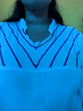 Snapshot of lovely_zara chatting on 02.03.25 lovely zara online show from 02.03.25