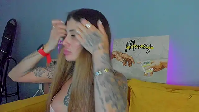 Snapshot of Patricia_Cox chatting on 10.09.25 Patricia Cox online show from 10.09.25