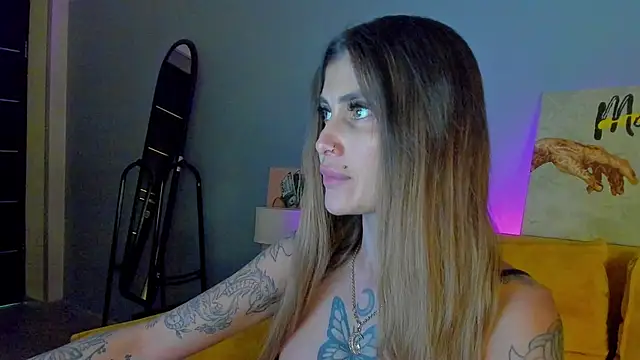 Snapshot of Patricia_Cox chatting on 10.25.25 Patricia Cox online show from 10.25.25