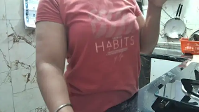 Snapshot of bhabhisexxy_880 chatting on 01.18.26 bhabhisexxy 880 online show from 01.18.26