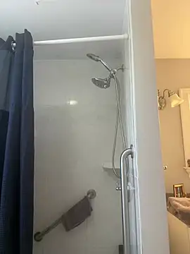 Snapshot of NYCLeatherBoi chatting on 12.22.24 NYCLeatherBoi online show from 12.22.24