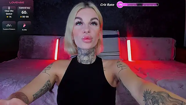 Snapshot of angel_devil_forever chatting on 11.05.25 angel devil forever online show from 11.05.25