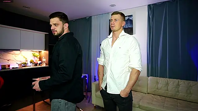 Snapshot of Georgearmwrestler chatting on 11.02.25 Georgearmwrestler online show from 11.02.25