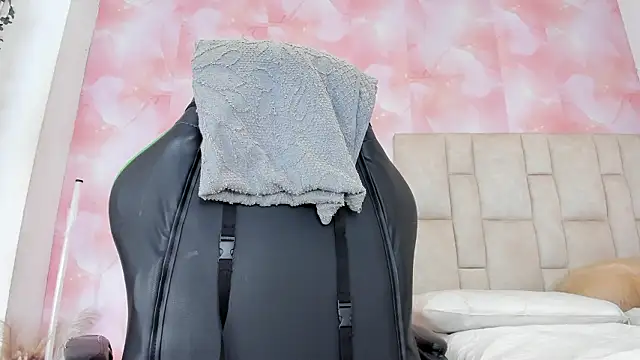 aida rose  online show from 02.12.26