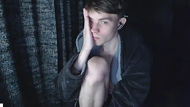 Student Oliver online show from 11.14.25