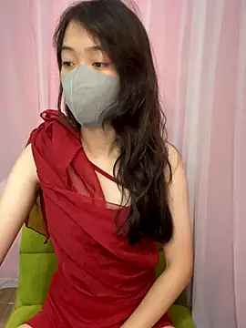 Snapshot of DA-EUN chatting on 09.25.25 DA-EUN online show from 09.25.25