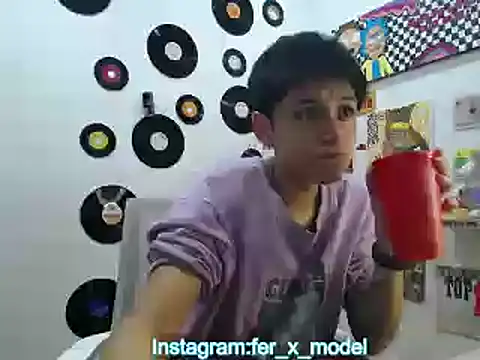 Snapshot of 9_Fernanda_9 chatting on 03.16.25 9 Fernanda 9 online show from 03.16.25