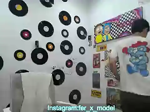 Snapshot of 9_Fernanda_9 chatting on 03.18.25 9 Fernanda 9 online show from 03.18.25