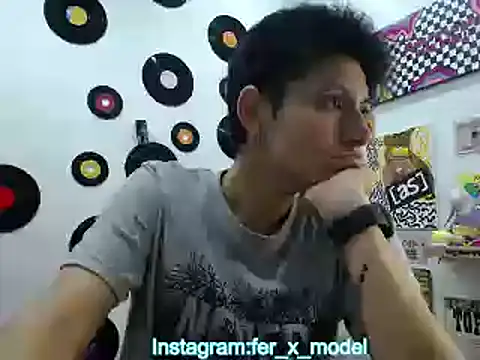 Snapshot of 9_Fernanda_9 chatting on 03.22.25 9 Fernanda 9 online show from 03.22.25