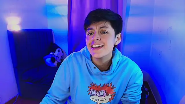 Snapshot of 9_Fernanda_9 chatting on 09.30.25 9 Fernanda 9 online show from 09.30.25