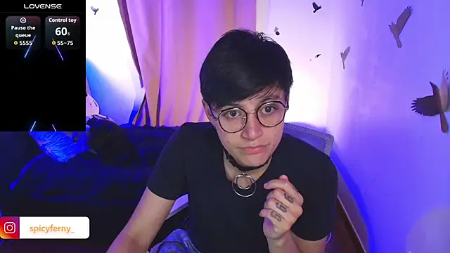 Snapshot of 9_Fernanda_9 chatting on 10.16.25 9 Fernanda 9 online show from 10.16.25