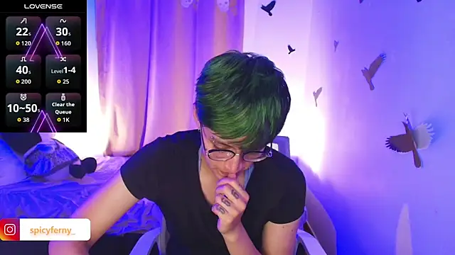 Snapshot of 9_Fernanda_9 chatting on 10.22.25 9 Fernanda 9 online show from 10.22.25