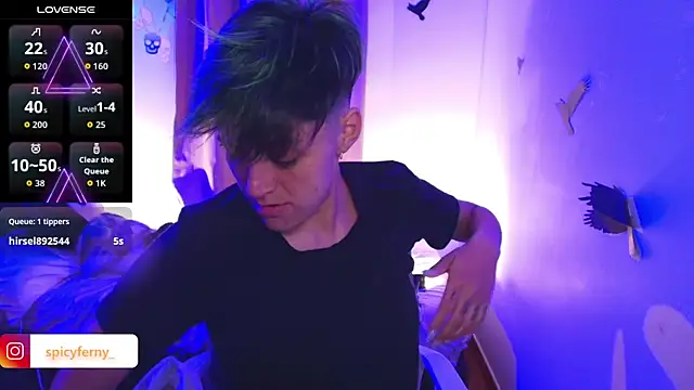 Snapshot of 9_Fernanda_9 chatting on 10.29.25 9 Fernanda 9 online show from 10.29.25