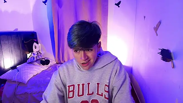 Snapshot of 9_Fernanda_9 chatting on 11.07.25 9 Fernanda 9 online show from 11.07.25