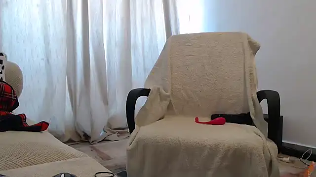 CurvyGlass online show from 01.08.26