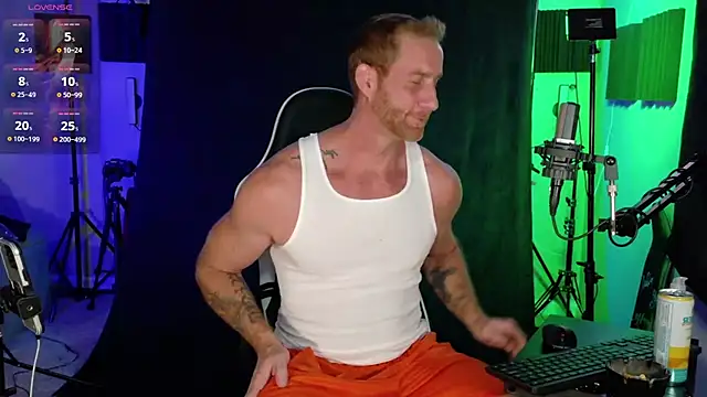 Snapshot of FiftyShadez chatting on 09.28.25 FiftyShadez online show from 09.28.25