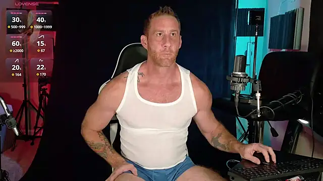 Snapshot of FiftyShadez chatting on 10.21.25 FiftyShadez online show from 10.21.25