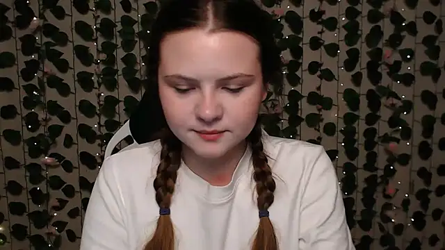 Snapshot of IxxiLiana chatting on 12.07.24 IxxiLiana online show from 12.07.24