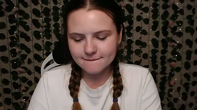 Snapshot of IxxiLiana chatting on 12.07.24 IxxiLiana online show from 12.07.24