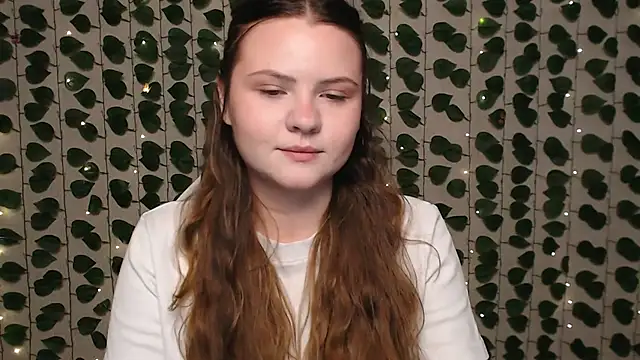 Snapshot of IxxiLiana chatting on 01.06.25 IxxiLiana online show from 01.06.25