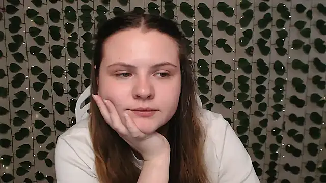 Snapshot of IxxiLiana chatting on 01.13.25 IxxiLiana online show from 01.13.25