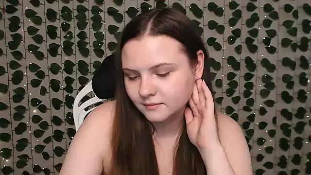 Snapshot of IxxiLiana chatting on 01.21.25 IxxiLiana online show from 01.21.25