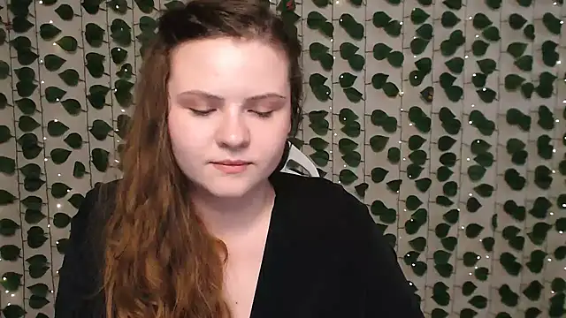 Snapshot of IxxiLiana chatting on 01.25.25 IxxiLiana online show from 01.25.25
