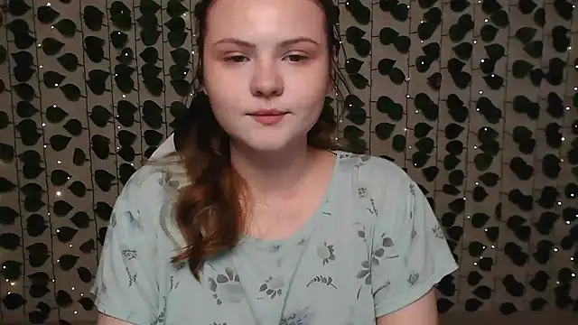 Snapshot of IxxiLiana chatting on 01.28.25 IxxiLiana online show from 01.28.25