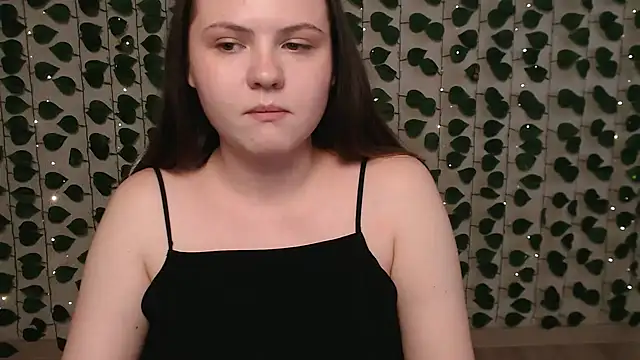 Snapshot of IxxiLiana chatting on 02.02.25 IxxiLiana online show from 02.02.25