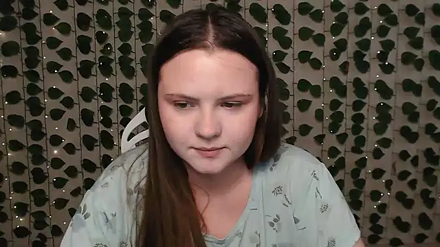 Snapshot of IxxiLiana chatting on 02.07.25 IxxiLiana online show from 02.07.25