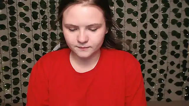 Snapshot of IxxiLiana chatting on 02.13.25 IxxiLiana online show from 02.13.25