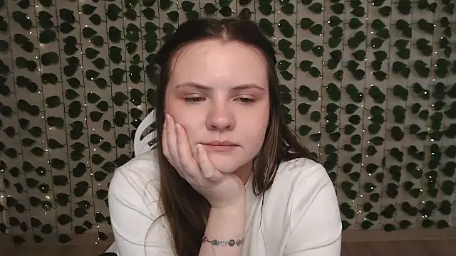 Snapshot of IxxiLiana chatting on 03.15.25 IxxiLiana online show from 03.15.25