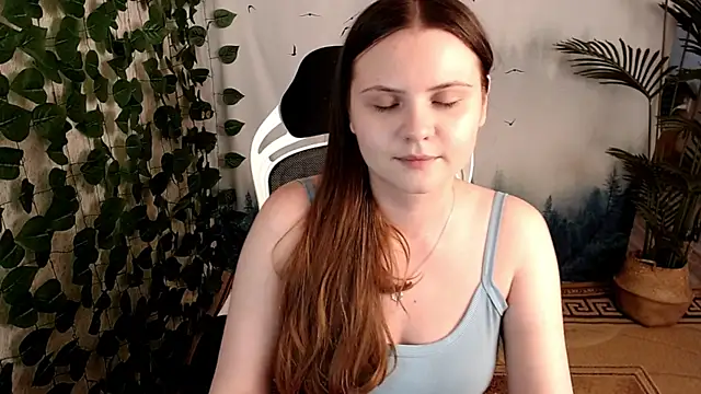 Snapshot of IxxiLiana chatting on 03.18.25 IxxiLiana online show from 03.18.25