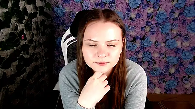 Snapshot of IxxiLiana chatting on 09.09.25 IxxiLiana online show from 09.09.25