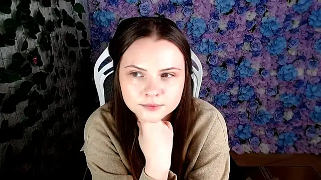 Snapshot of IxxiLiana chatting on 09.14.25 IxxiLiana online show from 09.14.25